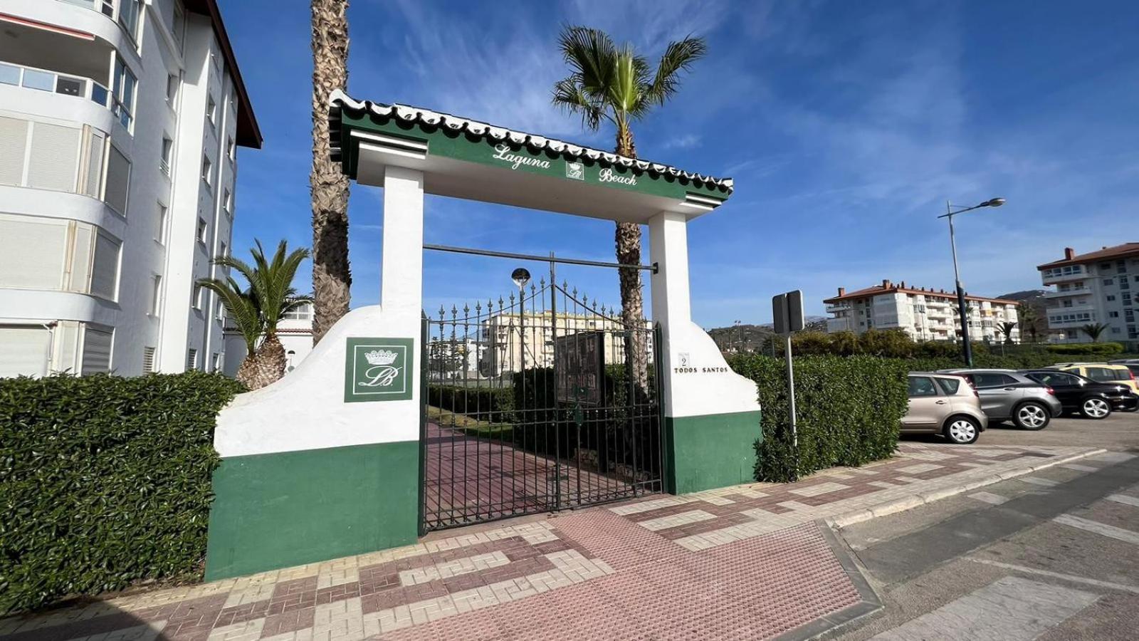 Apartamento Laguna Beach At Home تورّوكس كوستا المظهر الخارجي الصورة