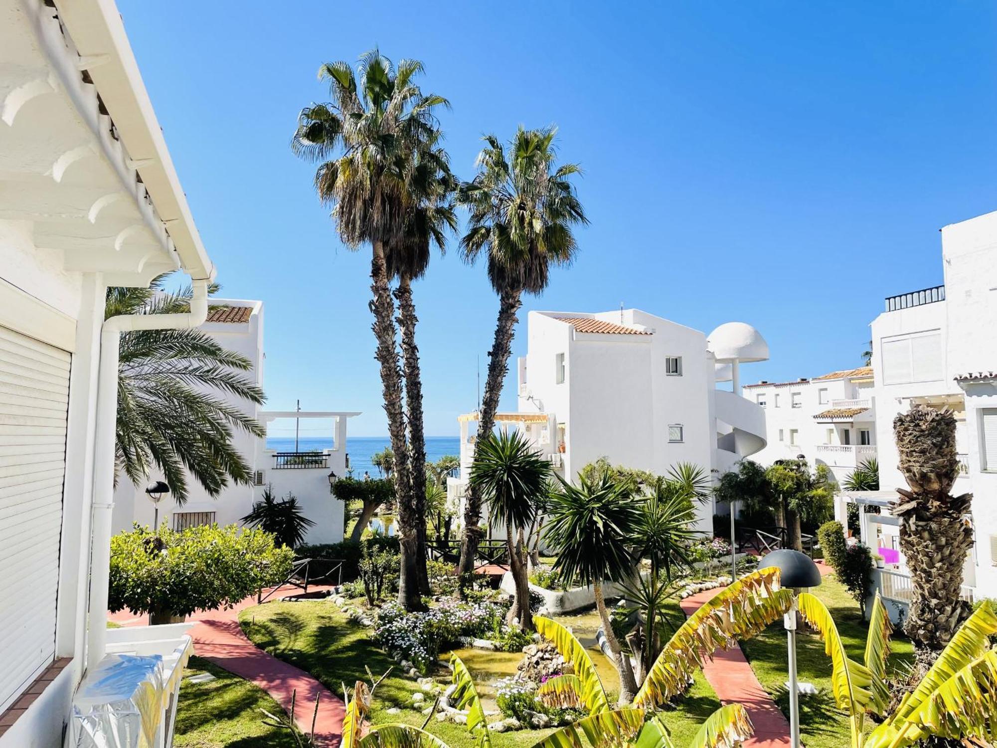 Apartamento Laguna Beach At Home تورّوكس كوستا المظهر الخارجي الصورة
